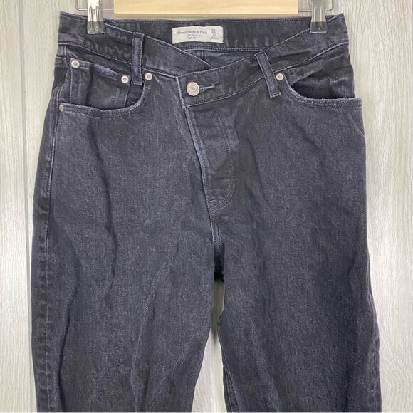 Abercrombie & Fitch | Black The Dad High Rise Jean Size 2 - Picture 5 of 11